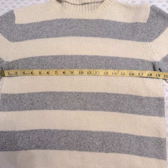 Calvin Klein Women’s Striped Turtleneck Sweater - Picture 4 of 7